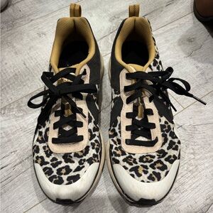 Leopard Print Women's converse sneaker
